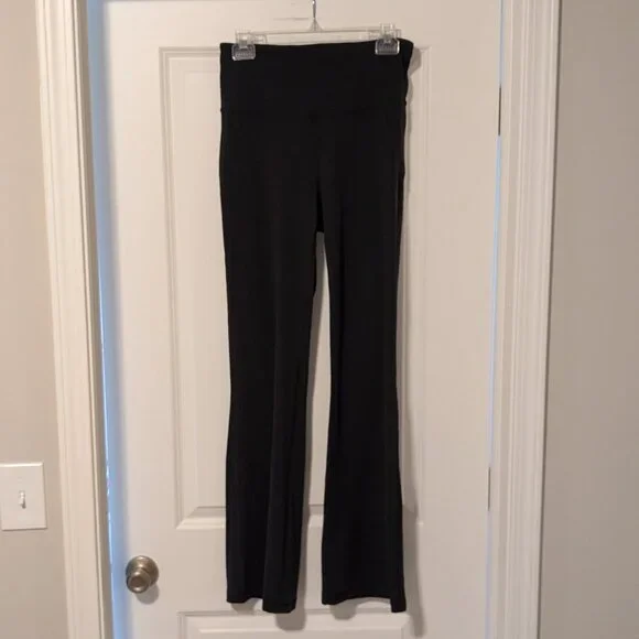 Lululemon Groove Pant Flare Super High-Rise Nulu, Black, Size 8 - Picture 4 of 6